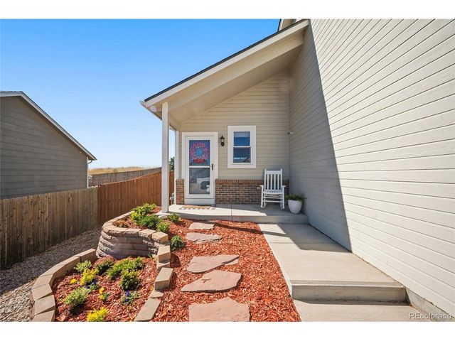 7323 Willowdale Dr, Fountain, CO 80817