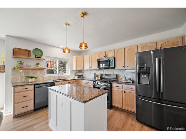 7323 Willowdale Dr, Fountain, CO 80817