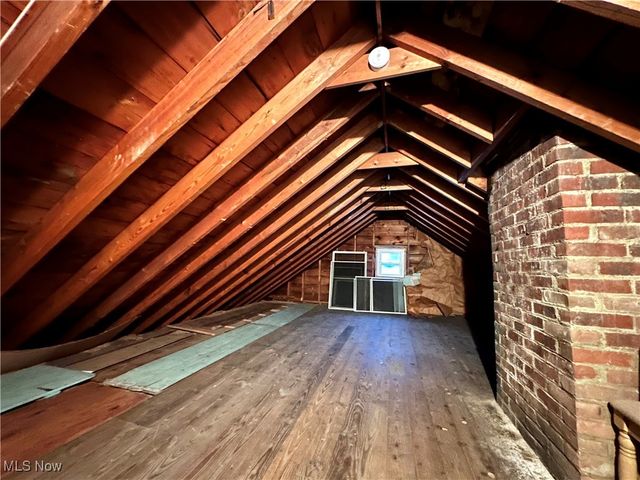 3745 Northwood Road, University Heights, OH 44118