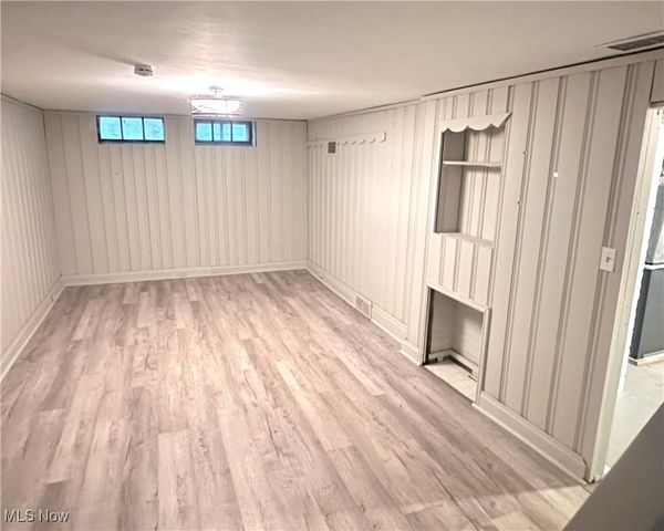 3745 Northwood Road, University Heights, OH 44118