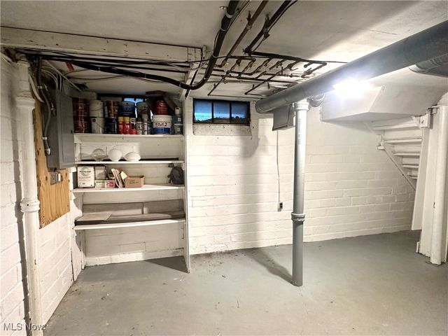 3745 Northwood Road, University Heights, OH 44118