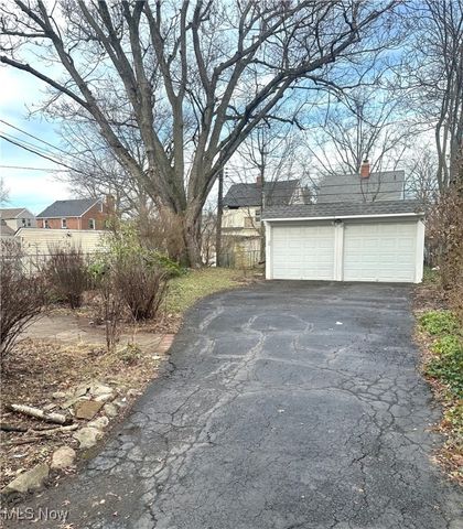 3745 Northwood Road, University Heights, OH 44118