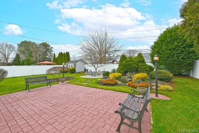 8 Brookstan Road, Nesconset, NY 11767