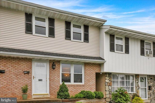 663 N LIME ST, Elizabethtown, PA 17022