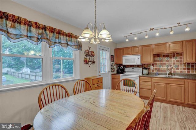 663 N LIME ST, Elizabethtown, PA 17022