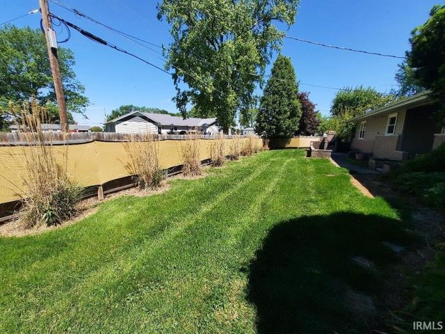 3700 Fleetwood Drive, Muncie, IN 47302