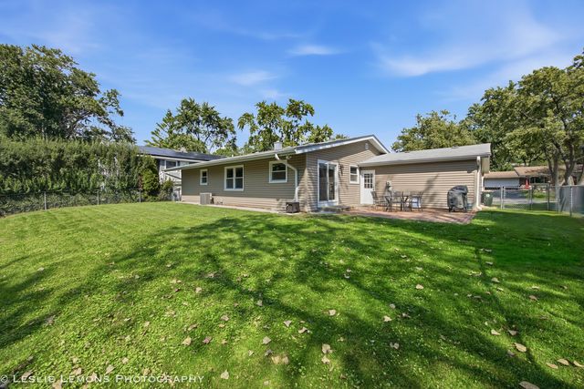 6020 TYLER Drive, Woodridge, IL 60517
