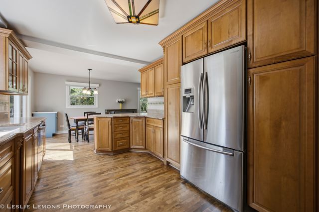6020 TYLER Drive, Woodridge, IL 60517