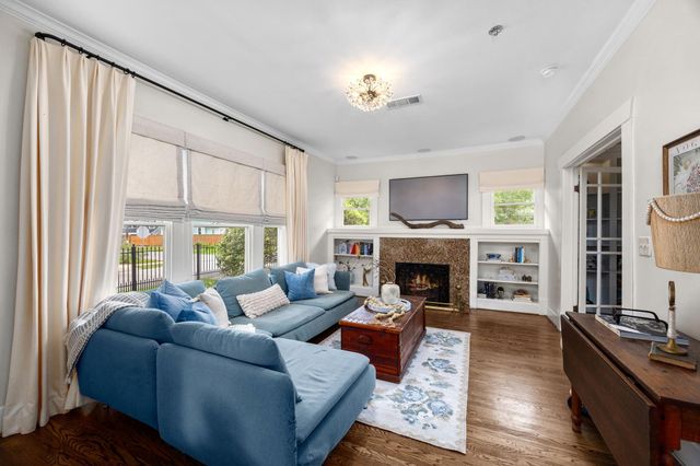 529 Highland Street, Houston, TX 77009