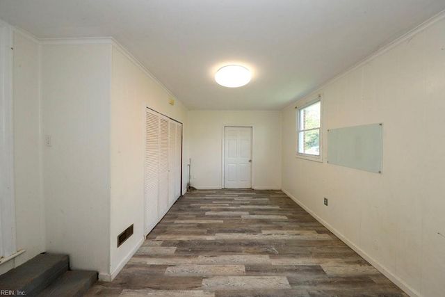 317 Beechmont DR, Newport News, VA 23608