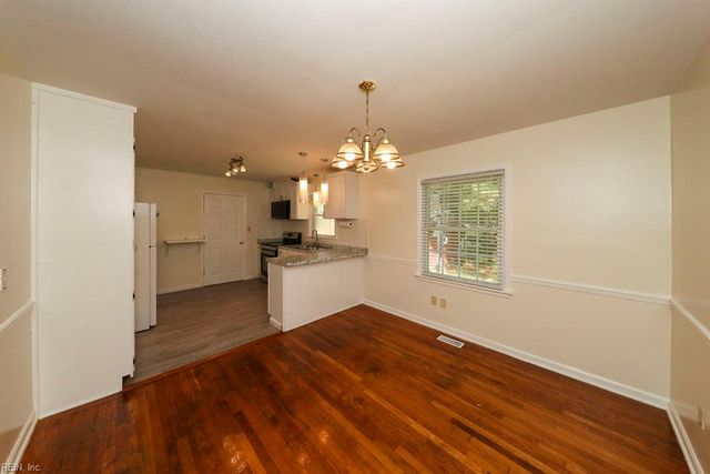 317 Beechmont DR, Newport News, VA 23608