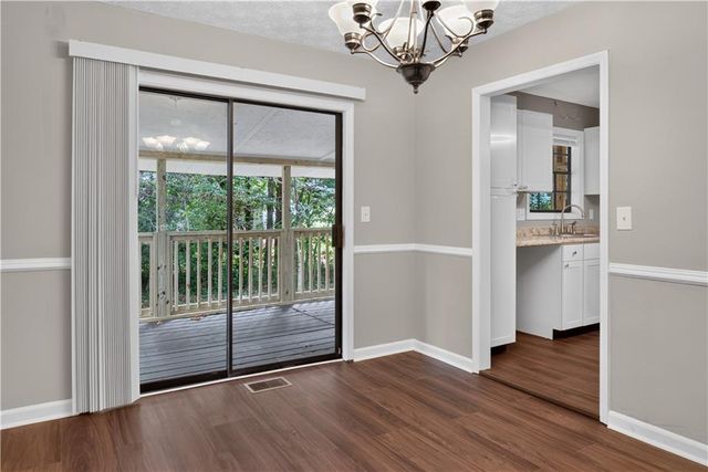 8948 Raven Drive, Jonesboro, GA 30238