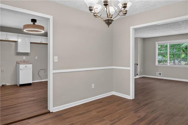 8948 Raven Drive, Jonesboro, GA 30238