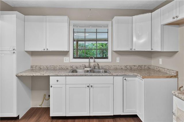 8948 Raven Drive, Jonesboro, GA 30238