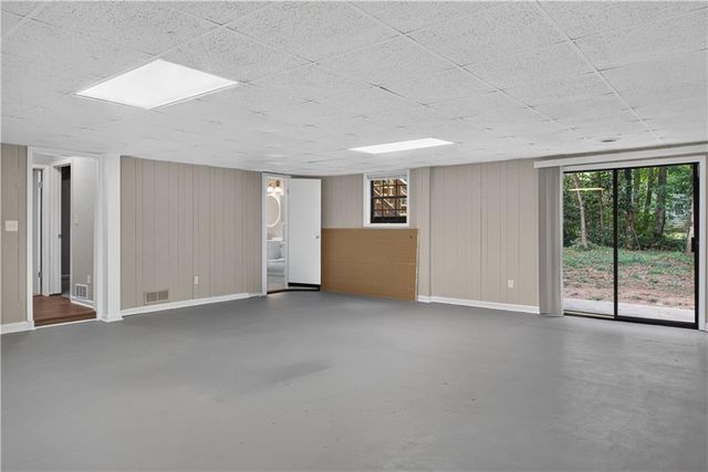 8948 Raven Drive, Jonesboro, GA 30238