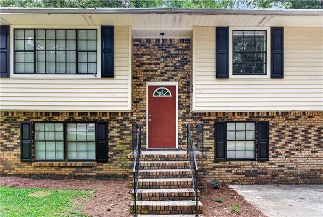 8948 Raven Drive, Jonesboro, GA 30238
