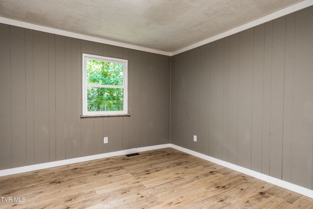 275 Wooded Heights, Greeneville, TN 37743