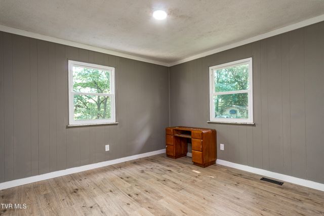 275 Wooded Heights, Greeneville, TN 37743