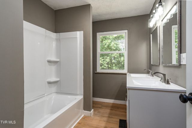275 Wooded Heights, Greeneville, TN 37743