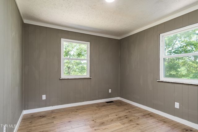 275 Wooded Heights, Greeneville, TN 37743