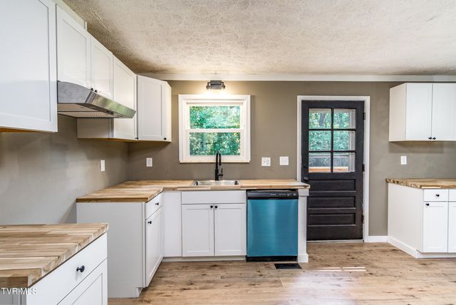 275 Wooded Heights, Greeneville, TN 37743
