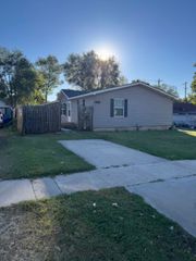 1110 Osage St, Augusta, KS 67010