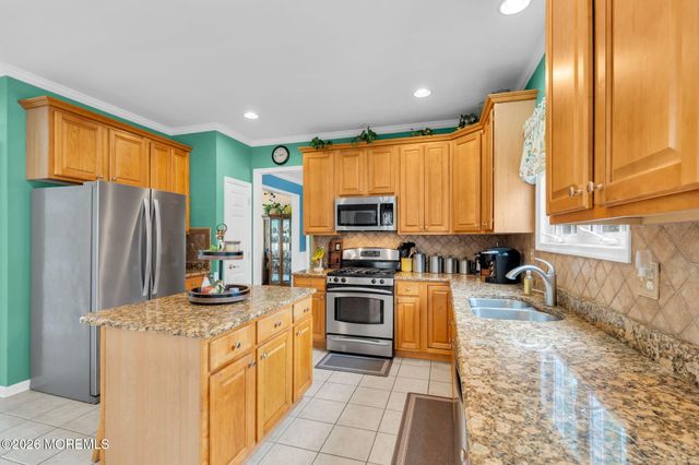 231 Eagleswood Avenue, Lanoka Harbor, NJ 08734