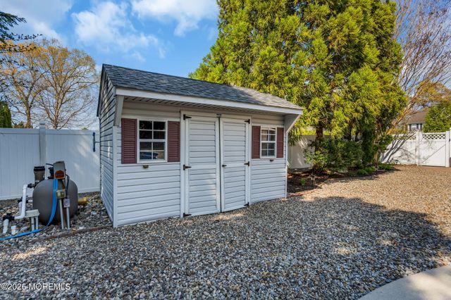 231 Eagleswood Avenue, Lanoka Harbor, NJ 08734