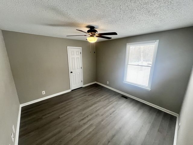 763 Needmore Rd, Clarksville, TN 37040