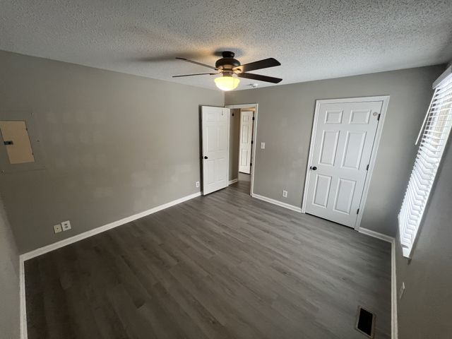 763 Needmore Rd, Clarksville, TN 37040