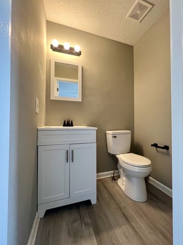 763 Needmore Rd, Clarksville, TN 37040