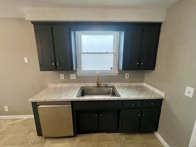 763 Needmore Rd, Clarksville, TN 37040