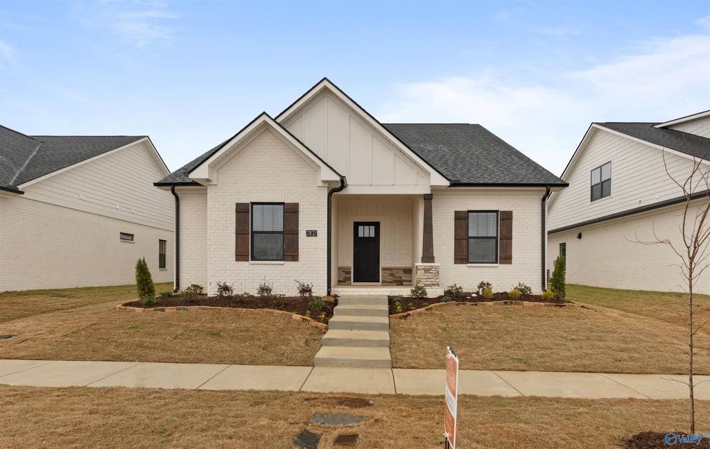 2108 Kanteen Street, Huntsville, AL 35811