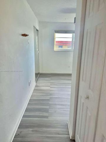 1300 W 53rd Street 18, Hialeah, FL 33012