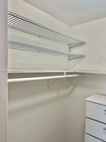 1300 W 53rd Street 18, Hialeah, FL 33012