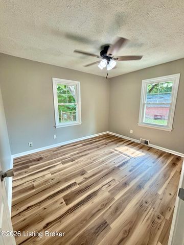 6215 Terry Rd, Louisville, KY 40258