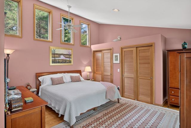 14 Ellen Rd, Bourne, MA 02559