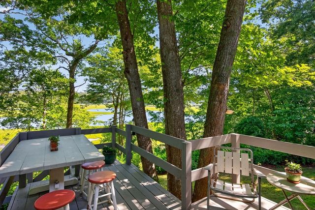 14 Ellen Rd, Bourne, MA 02559