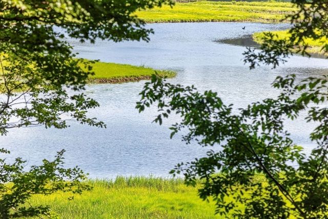 14 Ellen Rd, Bourne, MA 02559