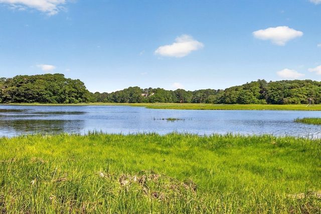 14 Ellen Rd, Bourne, MA 02559