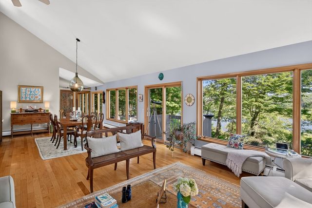 14 Ellen Rd, Bourne, MA 02559