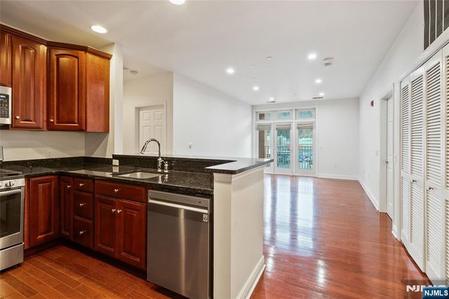 7400 River Road 317, North Bergen, NJ 07047