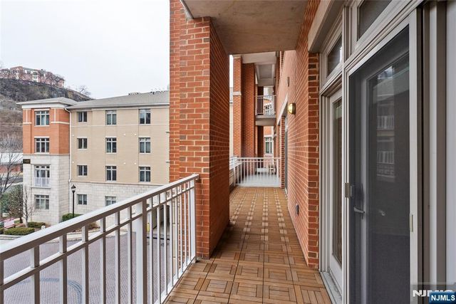 7400 River Road 317, North Bergen, NJ 07047