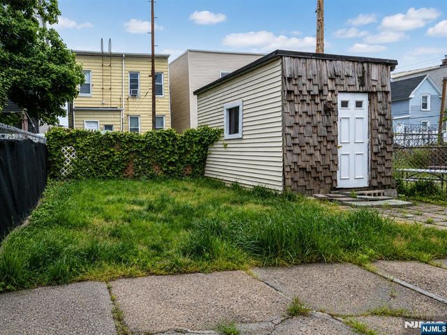 30 49th Street, Bayonne, NJ 07002