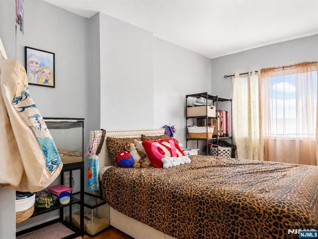 30 49th Street, Bayonne, NJ 07002