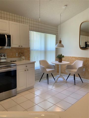 4916 LINSEY COURT, Sarasota, FL 34243