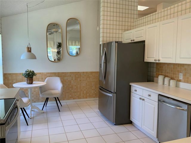 4916 LINSEY COURT, Sarasota, FL 34243