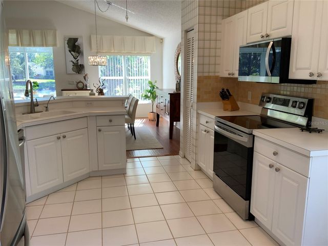 4916 LINSEY COURT, Sarasota, FL 34243
