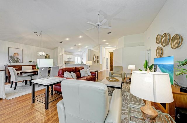 4916 LINSEY COURT, Sarasota, FL 34243