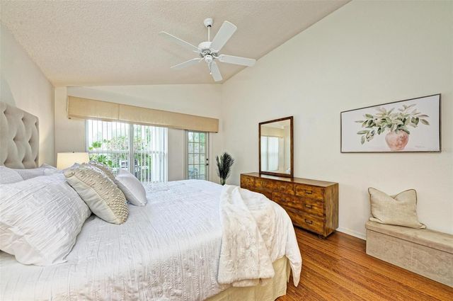 4916 LINSEY COURT, Sarasota, FL 34243